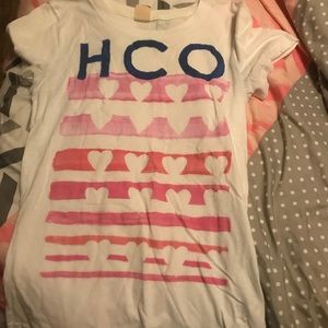 Heart Hollister tee
